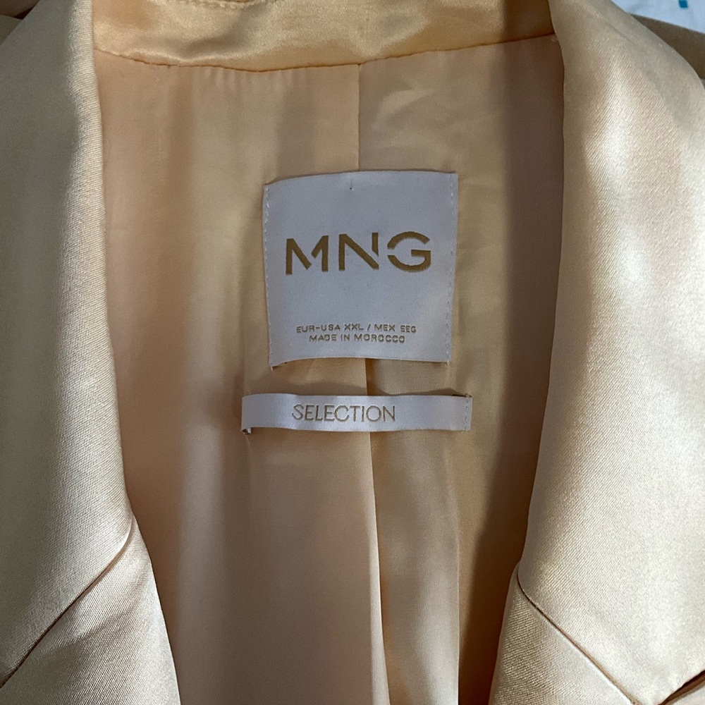 NWOT MANGO Selection Cream Satin-Finish Suit Blazer Jacket - Picture 12 of 13